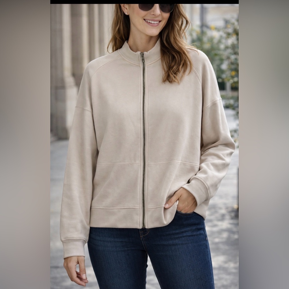 Cable & Gauge Women's Light Beige Bomber Jacket